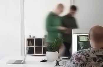 打爆别人短信的软件